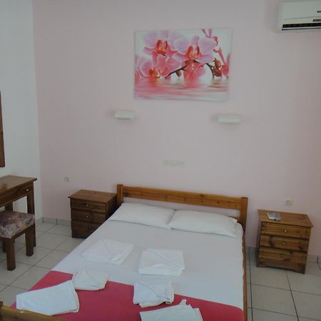 Bungalows Camping Kouyoni Gerakini Esterno foto
