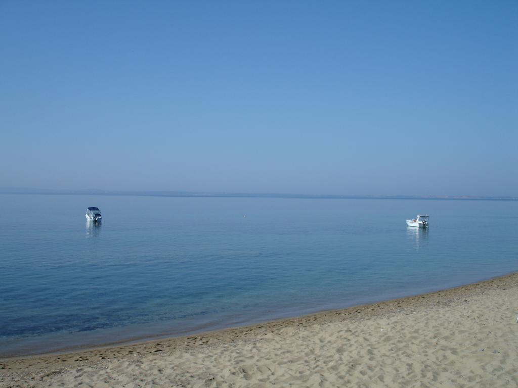 Bungalows Camping Kouyoni Gerakini Esterno foto